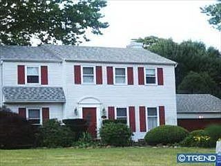 2nd image of 2140 Arbor Ln