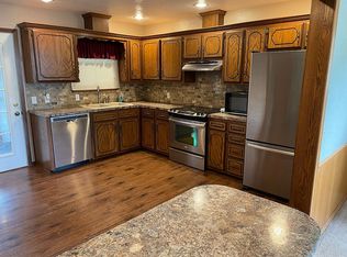 325 E 2nd St, Helena, OK 73741