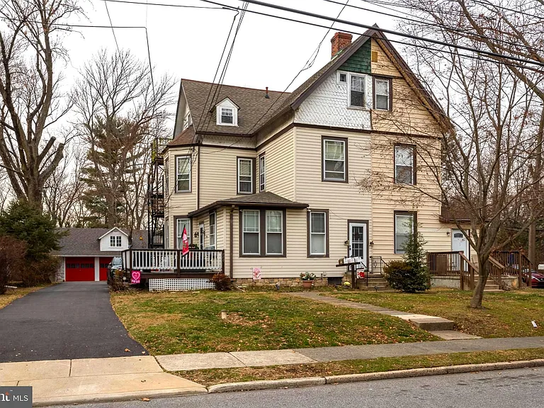 220 S Scott Ave #3 — Photo 8