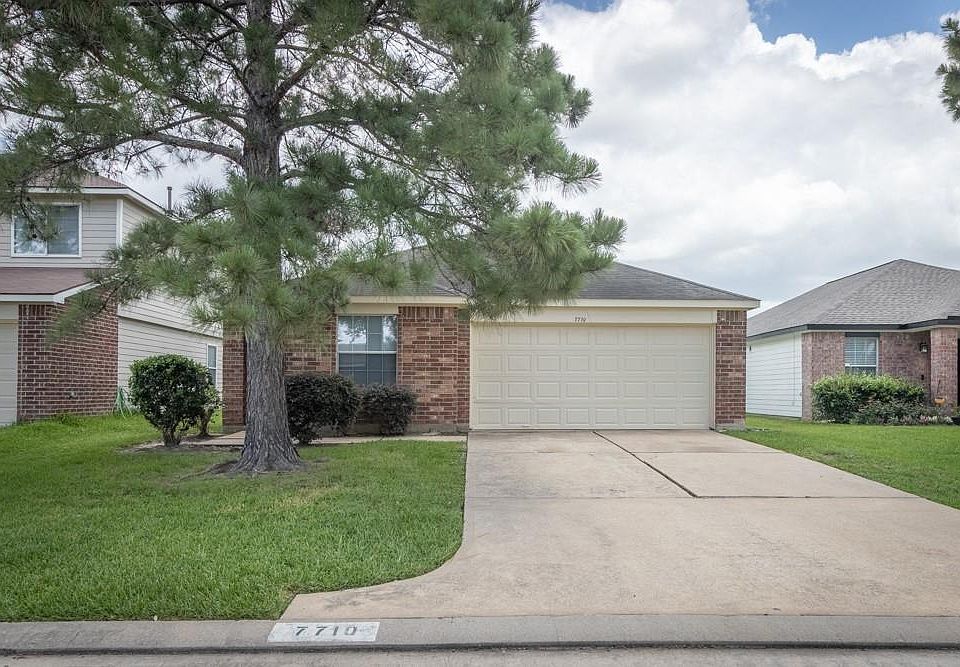 1st image of 7710 Yucca Field Dr