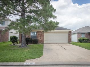 7710 Yucca Field Dr, Cypress, TX 77433