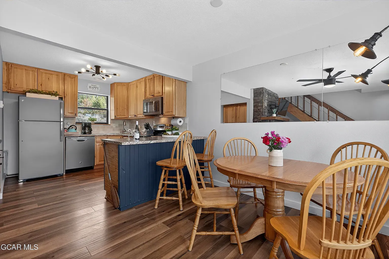 2 bed, 1.5 bath, 1152 sqft, $2,500 — Photo 1