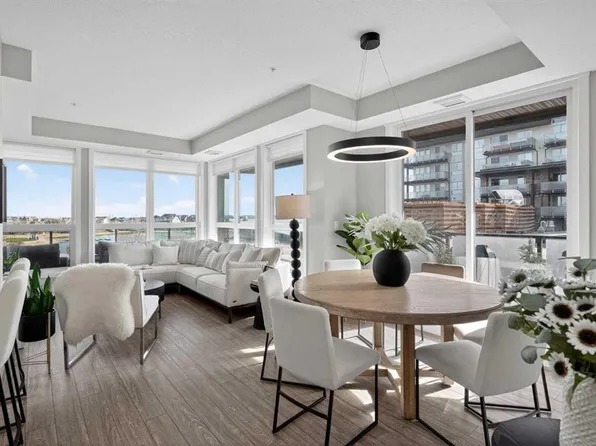 2231 E Mahogany Blvd SE #302, Calgary, AB T3M 3E1