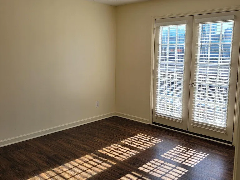 1808 State St #305 — Photo 7