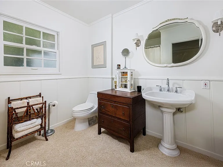 2691 Victoria Dr — Photo 19