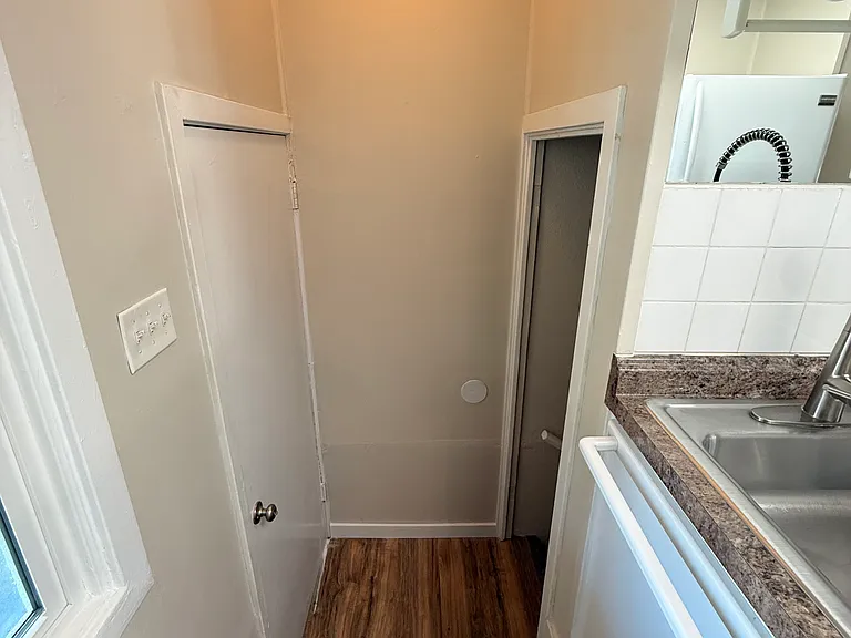 1518 Mahan Ave #1518 — Photo 12