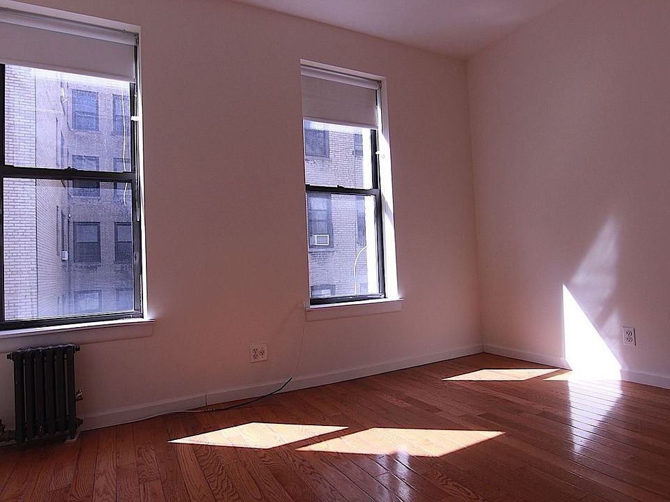 1st image of 306 E 5th St #15F