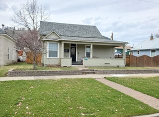 2010 1st St, La Grande, OR 97850