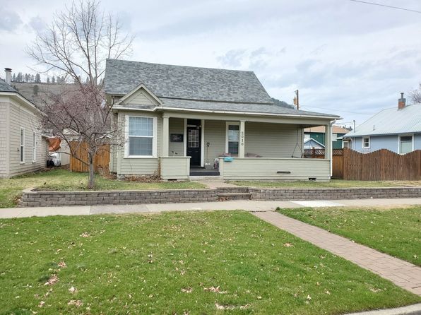 2010 1st St