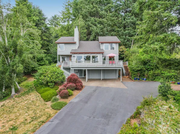1075 SE Spruce Way, Newport, OR 97365