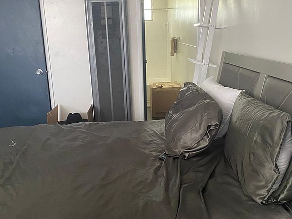 4th image of 12319 Manor Dr