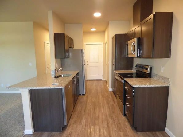 5661-5663 Woodside Dr SE #B102