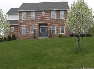 103 Harvest Cir, Venetia, PA