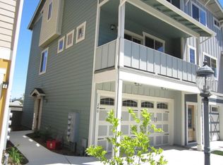 240 Cherry Bark Ln, Medford, OR 97501