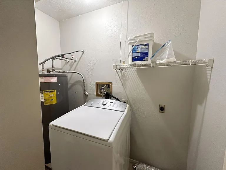 9419 Clipperwood Pl — Photo 24