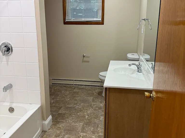 1035 Ridge Ave — Photo 30