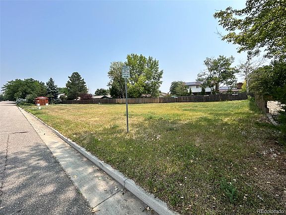 2nd image of 2604 N Custer Drive
