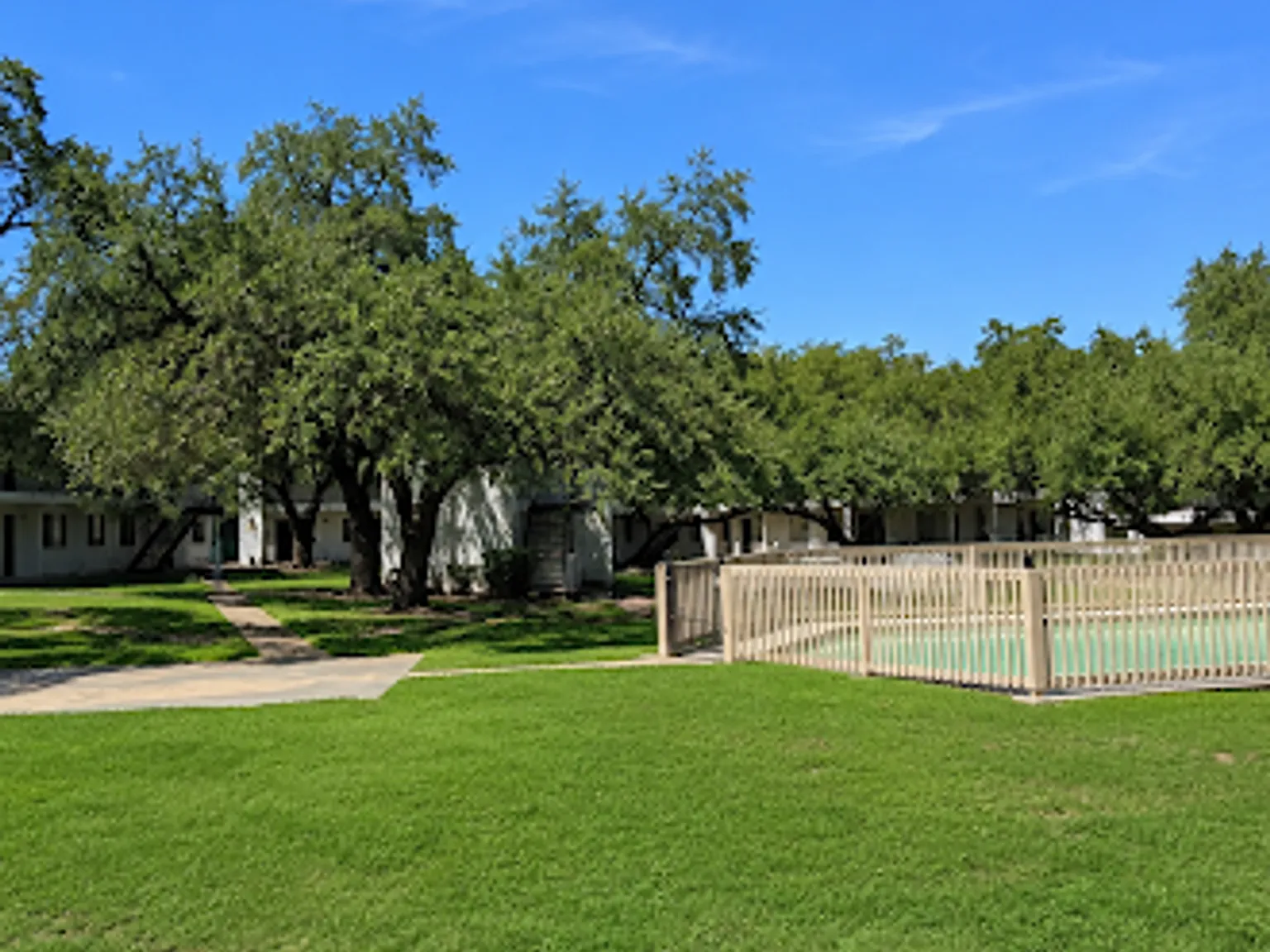 Southland Apartments | Community Pool | Convenient Location — Photo 4