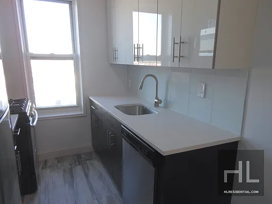 Sold by Highline Residential | media 19