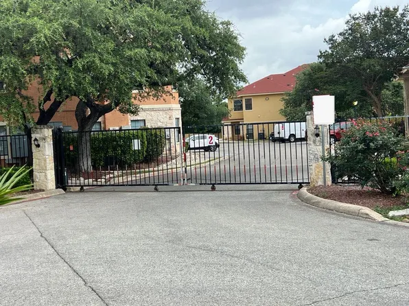 6160 Eckhert Rd APT 403, San Antonio, TX 78240