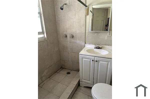 Building Photo - 515 NW 58th St #3