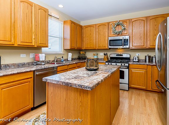 5th image of 3171 Venetian Way