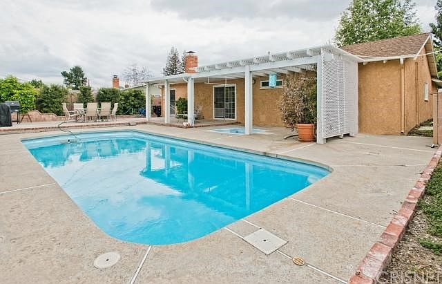 1st image of 24147 Lemay St
