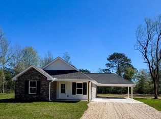 60 Alan Rd, Carriere, MS 39426