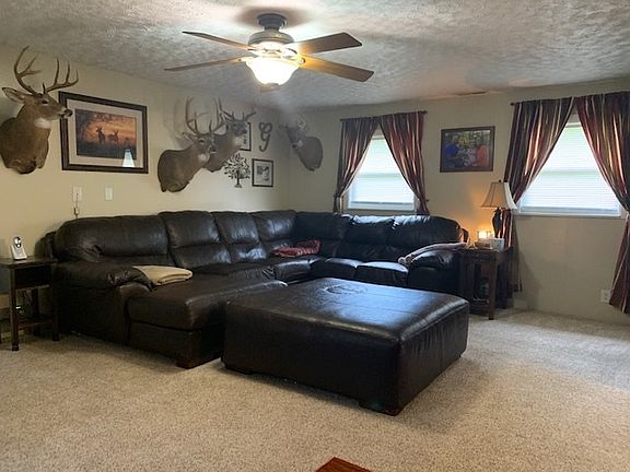 5th image of 21832 Long Branch Rd