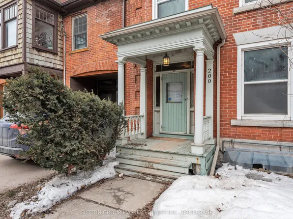 200 Bagot St, Kingston, ON K7L 3G1