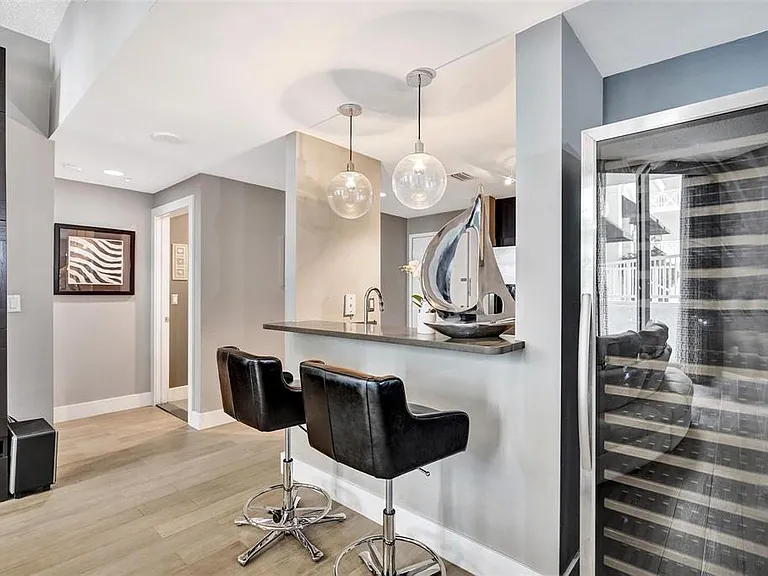 255 Evernia St #501 — Photo 11