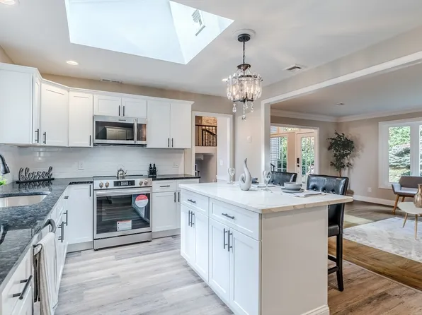 66 Forest Hill Rd, Hampden, MA 01036