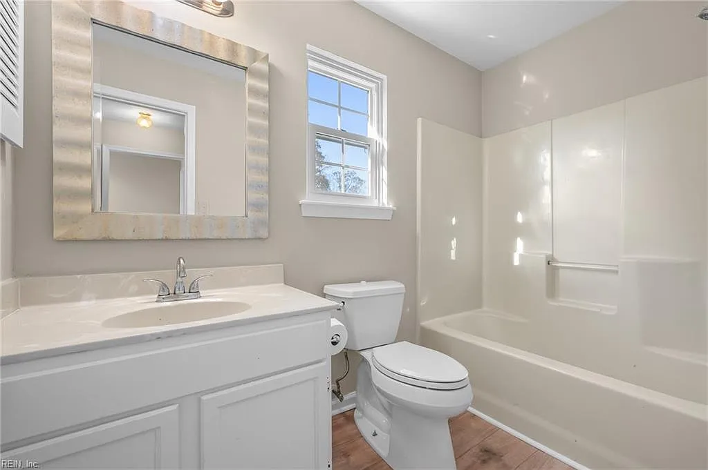 100 Mallard Dr — Photo 3