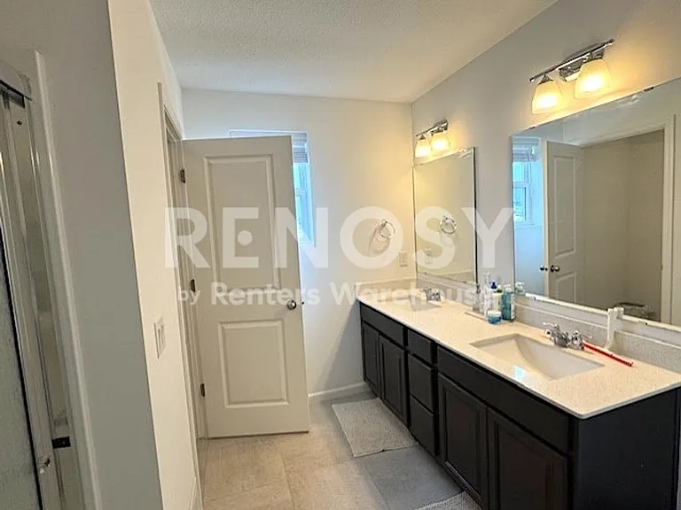 7216 Walnut Grove Ln N — Photo 19