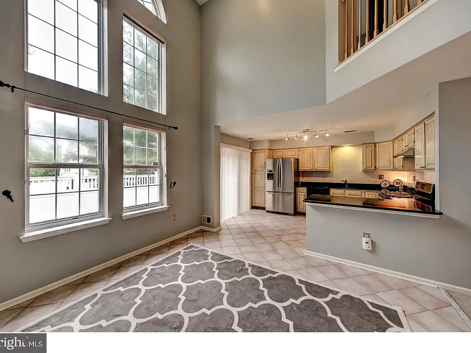 406 Pebble Creek Ct