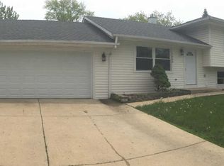 1449 Glen Ellyn Rd, Glendale Heights, IL 60139