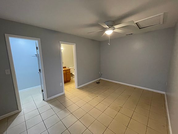 4th image of 403 E Poinsettia St #403