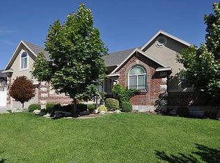 5862 W Whisper Rose Dr, Herriman, UT 84096