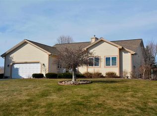 5208 Arlington Ln, Traverse City, MI 49685