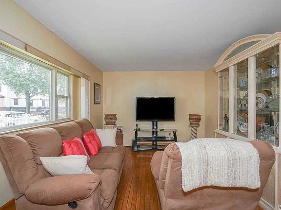 4th image of 130-40 146th St