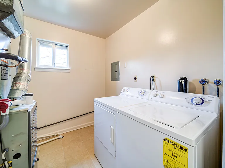 Parkview Commons Apartments, LLC — Photo 6