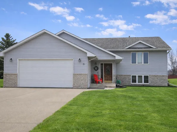 13 Riverside Rd, Morris, MN 56267