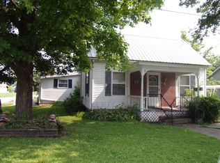 1011 Walnut St, Greenfield, IL 62044