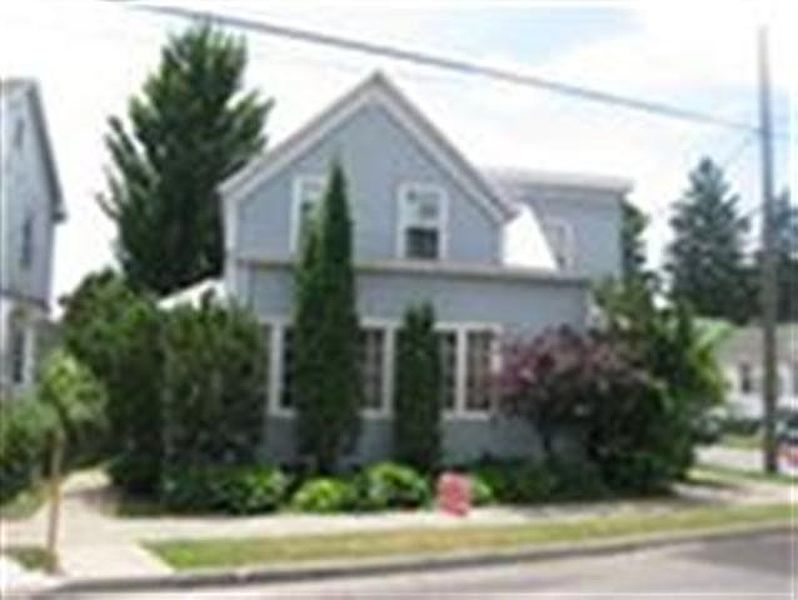 2nd image of 24 LINCOLN Avenue