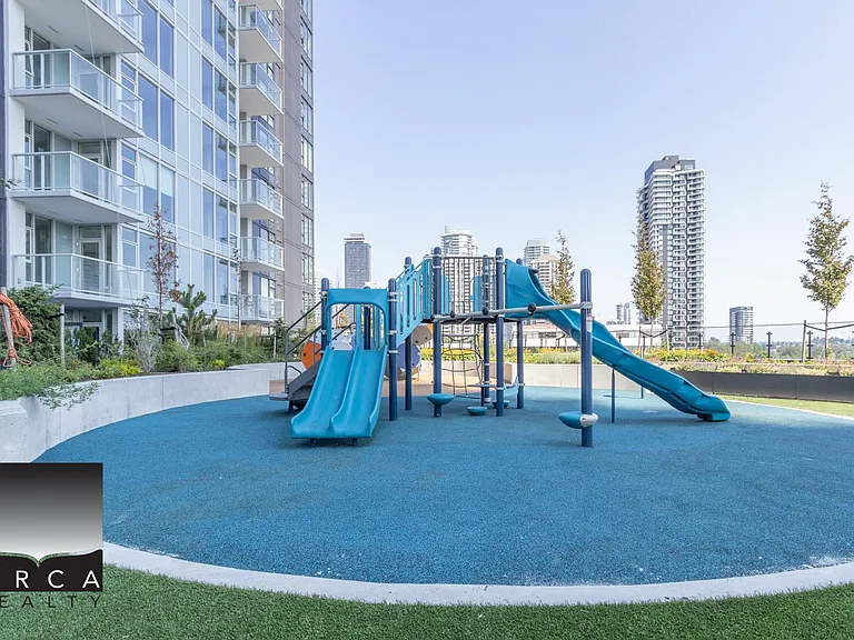 4168 Lougheed Hwy #1804 — Photo 33