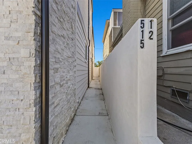 515 1/2 Jasmine Ave — Photo 3