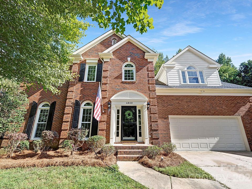 1st image of 4809 Hickory Glen Dr