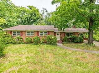 2200 Mimosa Dr, Lynchburg, VA 24503