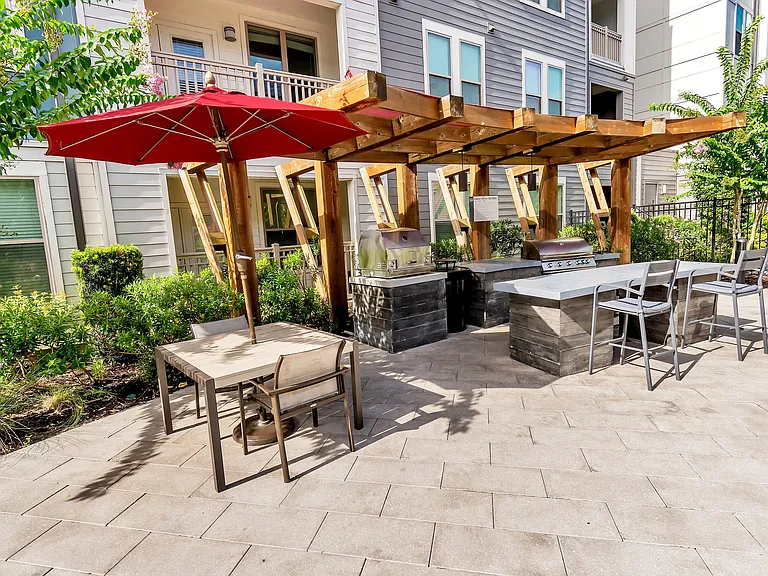 CODA Apartments — Photo 21