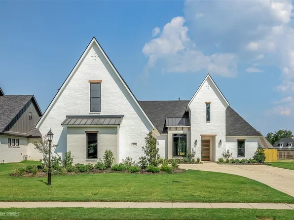 624 Caledonia Dr, Bossier City, LA 71111